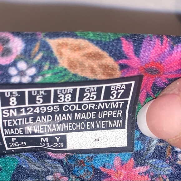 Skechers GOWalk Classic Vegan Washable Slip-Ons - Summer Blossom 8 - Picture 8 of 10